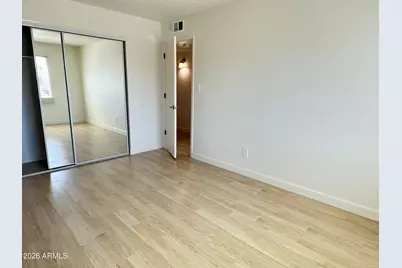 5205 N 42nd Parkway, Phoenix, AZ 85019 - Photo 8