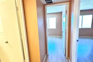 5205 N 42nd Pkwy, Phoenix, AZ 85019 - Photo 10