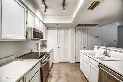 100 E Fillmore Street #117, Phoenix, AZ 85004 - Photo 12