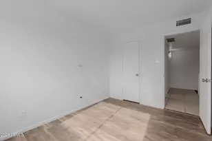 4002 W Palomino Rd, Phoenix, AZ 85019 - Photo 16