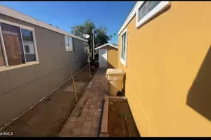 342 S 40th St, Mesa, AZ 85206 - Photo 2