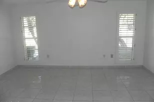 9874 W Highwood Ct, Sun City, AZ 85373 - Photo 10