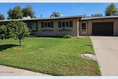 10013 W Lakeview Circle N, Sun City, AZ 85351 - Photo 2