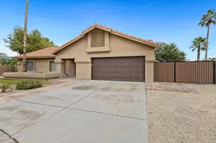 5735 E Campo Bello Dr, Scottsdale, AZ 85254 - Photo 2