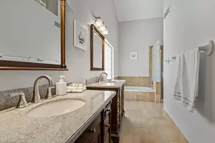 5735 E Campo Bello Dr, Scottsdale, AZ 85254 - Photo 28