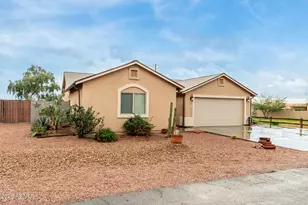 10393 E Fortuna Ave, Gold Canyon, AZ 85118 - Photo 4