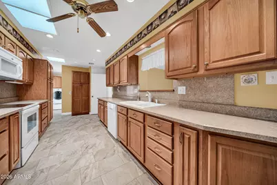10228 W Bolivar Drive, Sun City, AZ 85351 - Photo 22
