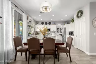 240 E Gail Ct, Gilbert, AZ 85296 - Photo 10