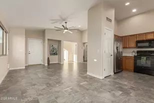 15855 S 17th Ln, Phoenix, AZ 85045 - Photo 4