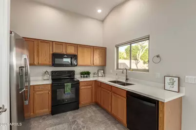 15855 S 17th Lane, Phoenix, AZ 85045 - Photo 12