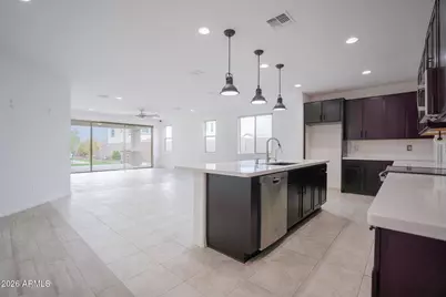 16512 W Desert Lane, Goodyear, AZ 85338 - Photo 10