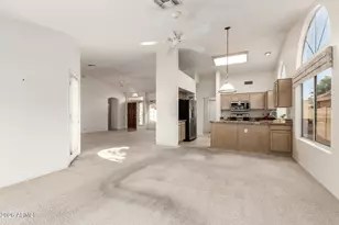 19116 N 90th Dr, Peoria, AZ 85382 - Photo 14