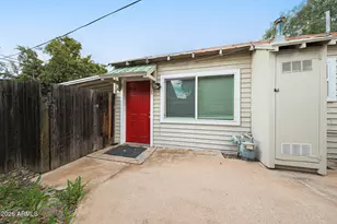 1023 E Meadowbrook Ave, Phoenix, AZ 85014 - Photo 1