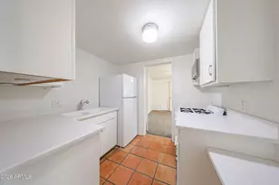 1023 E Meadowbrook Ave, Phoenix, AZ 85014 - Photo 8