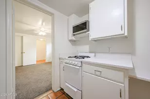 1023 E Meadowbrook Ave, Phoenix, AZ 85014 - Photo 10