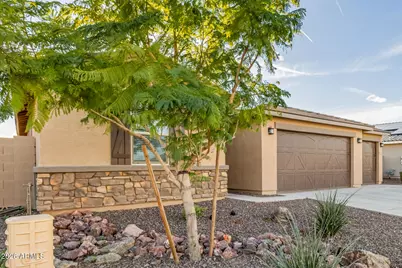 18083 W Wolf Street, Goodyear, AZ 85395 - Photo 4