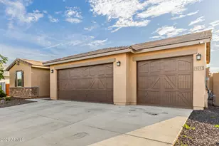 18083 W Wolf St, Goodyear, AZ 85395 - Photo 28
