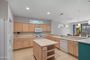 18232 N Villa Bella Dr, Surprise, AZ 85374 - Photo 14