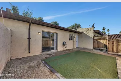 3421 W Tangerine Lane, Phoenix, AZ 85051 - Photo 16