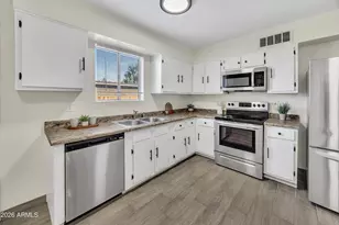 3421 W Tangerine Ln, Phoenix, AZ 85051 - Photo 6