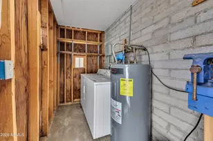 3421 W Tangerine Ln, Phoenix, AZ 85051 - Photo 20