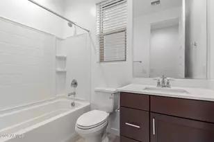 5630 S 26th Ln, Phoenix, AZ 85041 - Photo 16