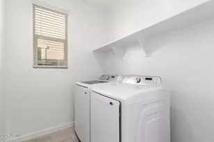 5630 S 26th Ln, Phoenix, AZ 85041 - Photo 22