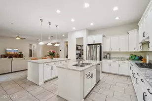 866 E Lowell Ave, Gilbert, AZ 85295 - Photo 12