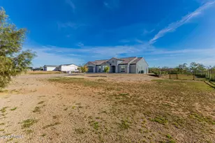 32431 N 226th Ave, Wittmann, AZ 85361 - Photo 4