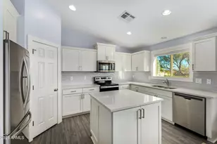 32431 N 226th Ave, Wittmann, AZ 85361 - Photo 10