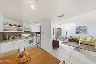 130 W Maryland Ave W, Phoenix, AZ 85013 - Photo 8