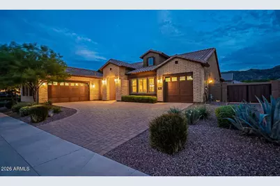 2915 E Constance Way, Phoenix, AZ 85042 - Photo 1