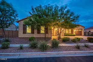 2915 E Constance Wy, Phoenix, AZ 85042 - Photo 4