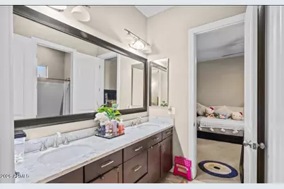 2915 E Constance Way, Phoenix, AZ 85042 - Photo 30