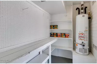 3233 W Mandalay Lane, Phoenix, AZ 85053 - Photo 22