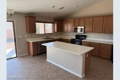 23031 W Solano Drive W, Buckeye, AZ 85326 - Photo 10