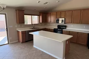 23031 W Solano Dr W, Buckeye, AZ 85326 - Photo 10