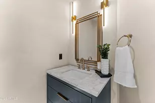 1040 E Osborn Rd, Phoenix, AZ 85014 - Photo 18