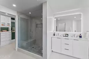 1040 E Osborn Rd, Phoenix, AZ 85014 - Photo 58