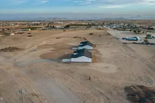 2103 S Hasayampa Rd, Tonopah, AZ 85354 - Photo 12