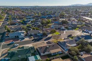 646 W Woodman Dr, Tempe, AZ 85283 - Photo 34