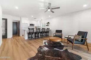 646 W Woodman Dr, Tempe, AZ 85283 - Photo 10