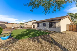 9226 N 92 Nd Dr, Peoria, AZ 85345 - Photo 18