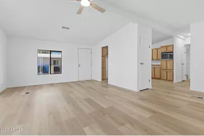 2913 E Piute Avenue, Phoenix, AZ 85050 - Photo 8