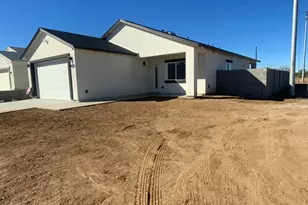 32230 N Center St, Wittmann, AZ 85361 - Photo 16