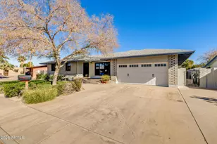 655 N Gentry Cir, Mesa, AZ 85213 - Photo 2
