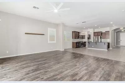 20466 W Legend Trail, Buckeye, AZ 85396 - Photo 6