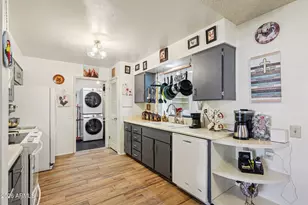 11031 W Tonada Dr, Sun City, AZ 85351 - Photo 12