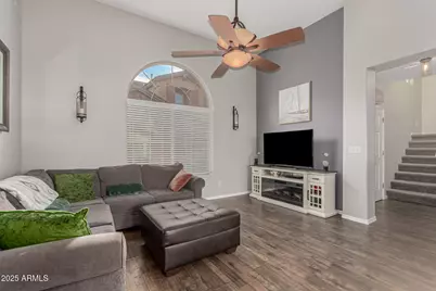 3635 W Thalia Court, Phoenix, AZ 85086 - Photo 2