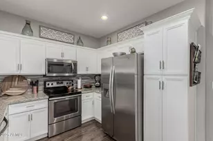 3635 W Thalia Ct, Phoenix, AZ 85086 - Photo 8